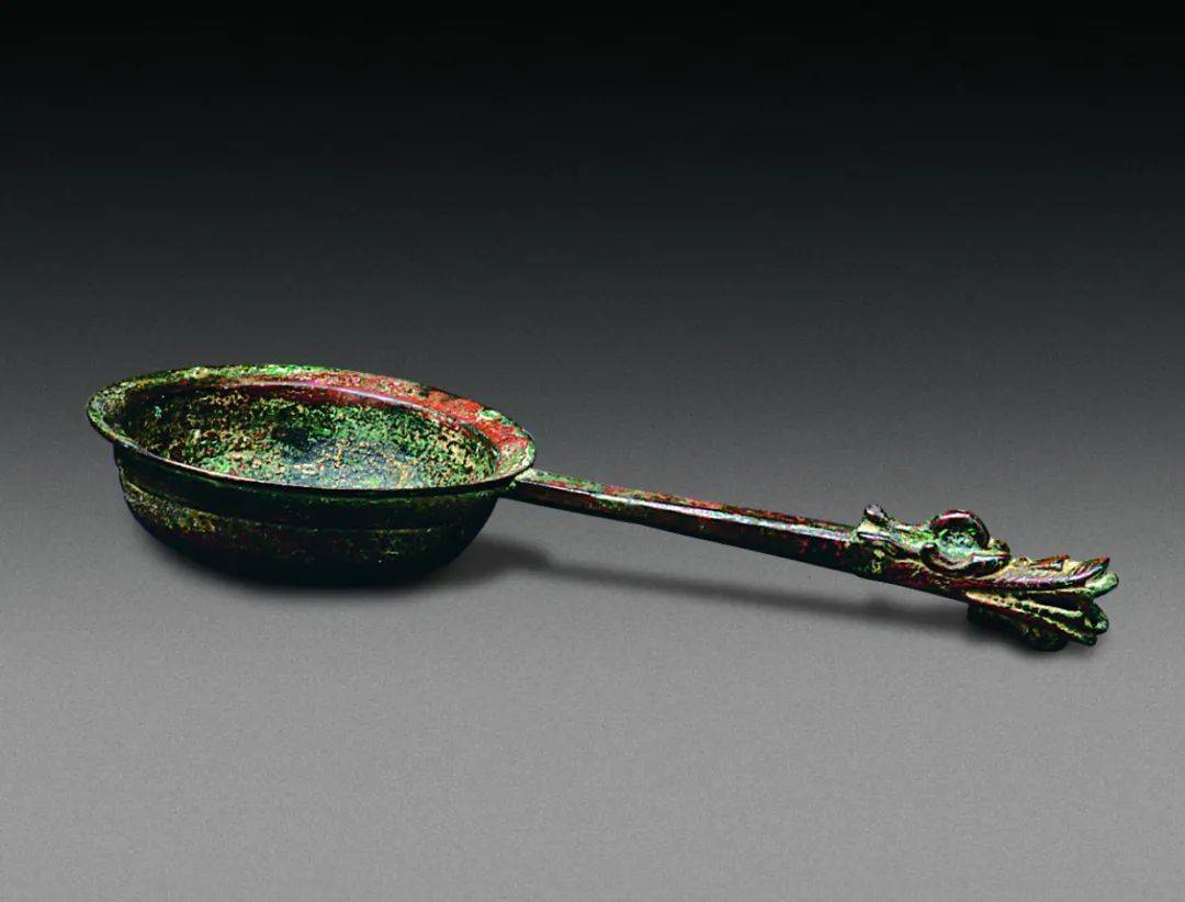 甘肃馆藏精品丨龙首柄铜熨斗