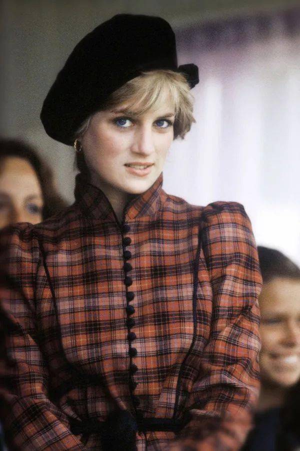 戴妃 如何轻松时髦地表达优雅范儿？