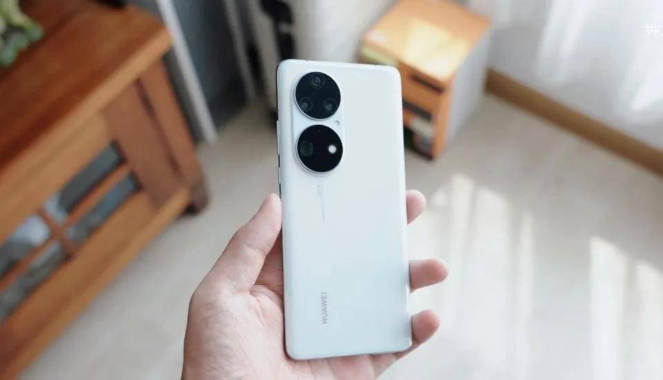 华为mate40pro5g版本再度封神花粉感谢p50和iphone13的成全