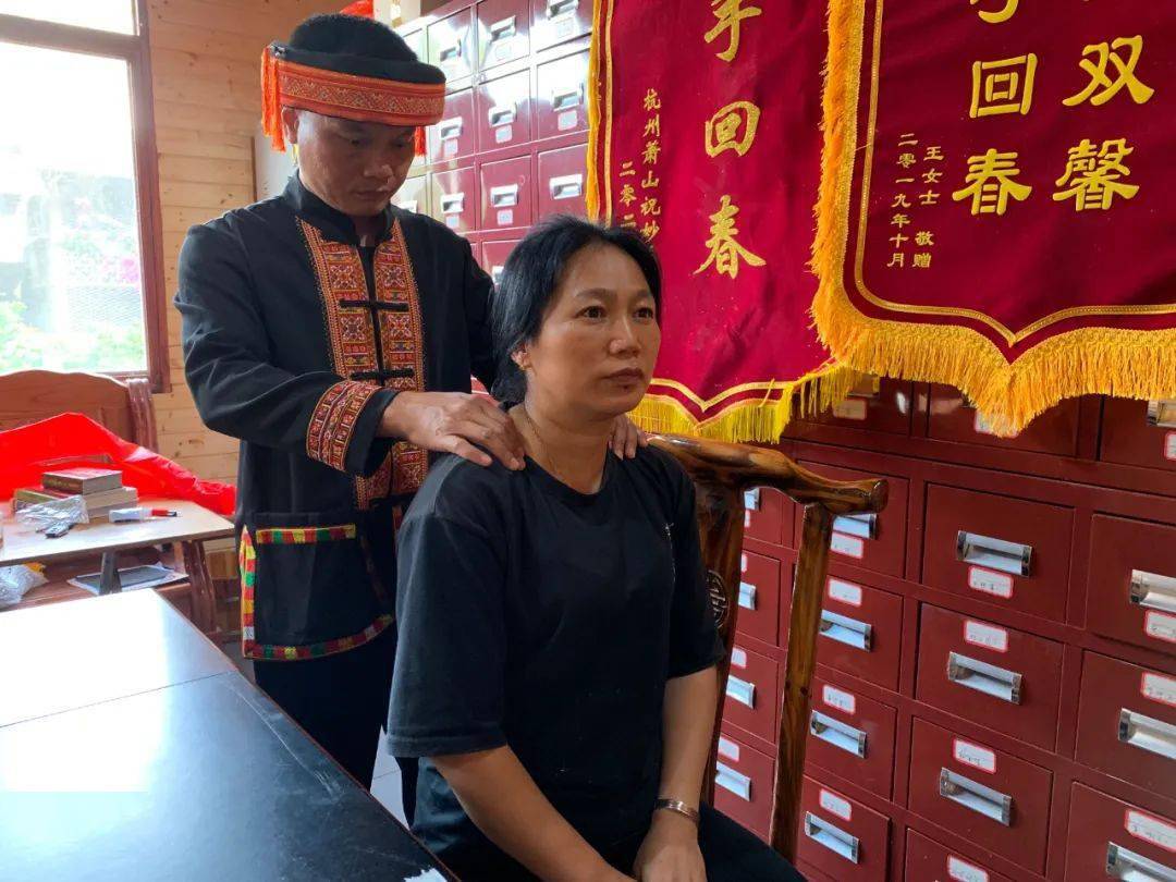 经过曾哥的允许,今天小编就给大家讲一下,生长在广西大 瑶 山 里 的
