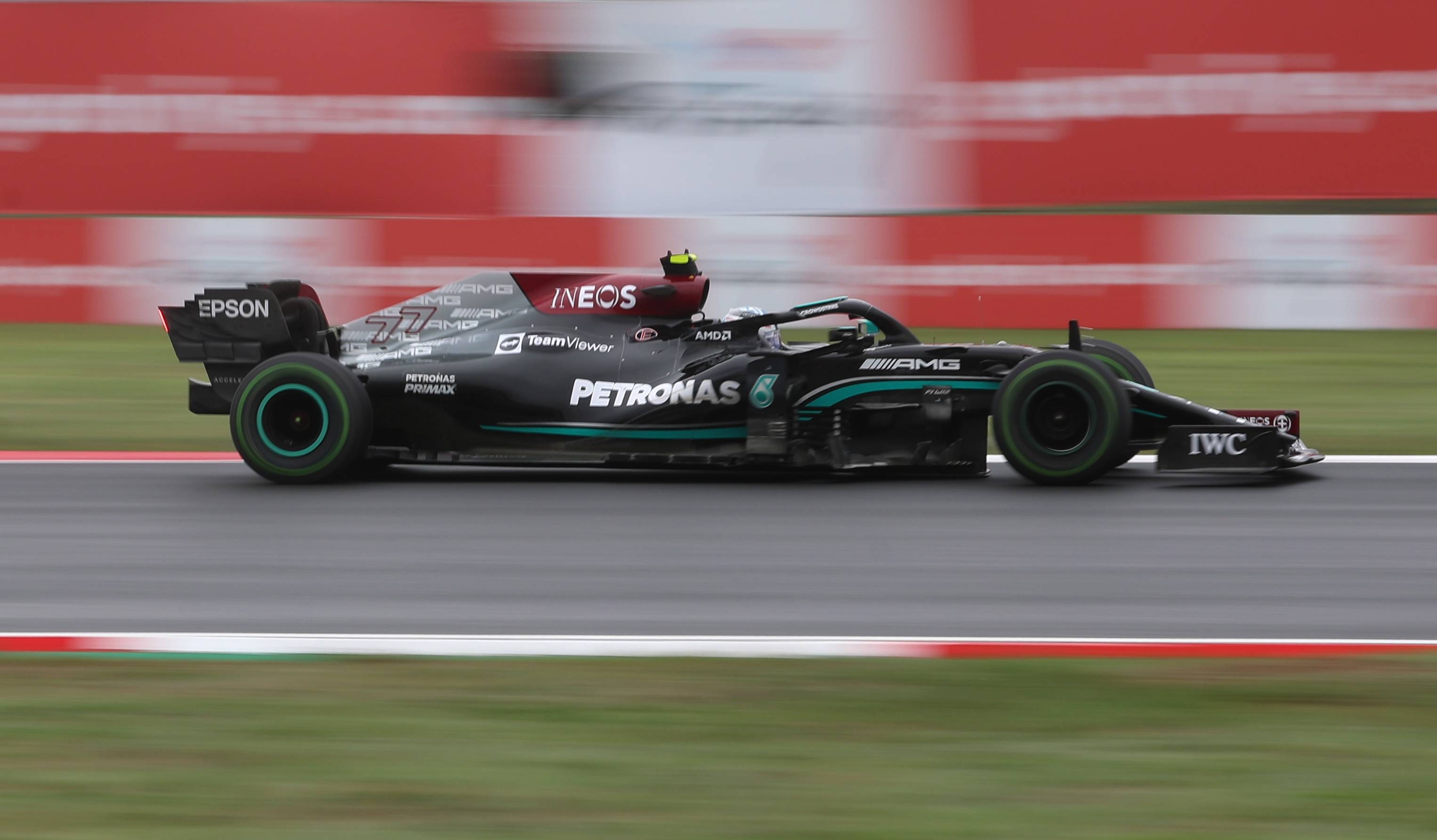 赛车——f1土耳其大奖赛:博塔斯夺冠