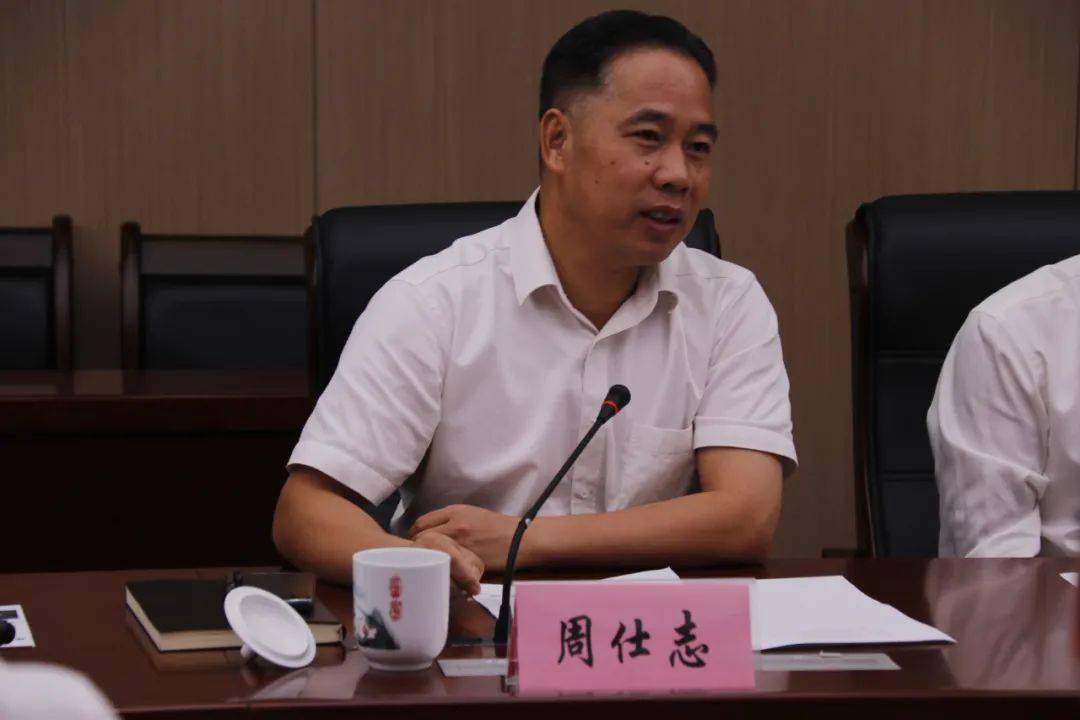 中交疏浚集团党委书记,副董事长刘永满带队拜访贵港市政府
