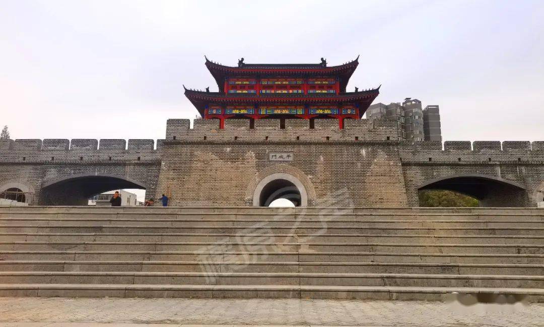 邓州古城门图片