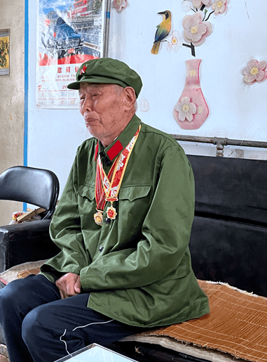 參加過孟良崮戰役和長津湖戰役這位感動全國網友的90歲老兵找到了