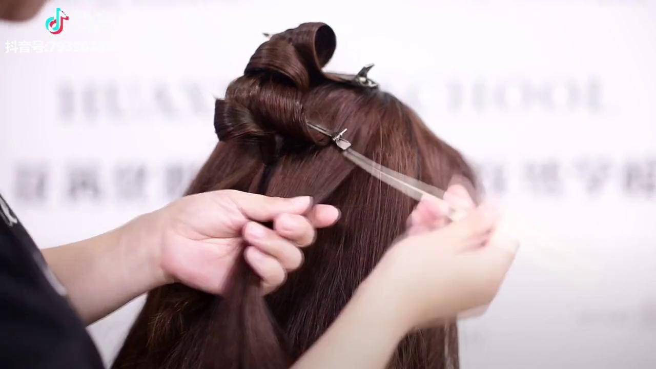 小星星手势舞造型中式新娘的造型手法你会这些吗零基础一学就会哦