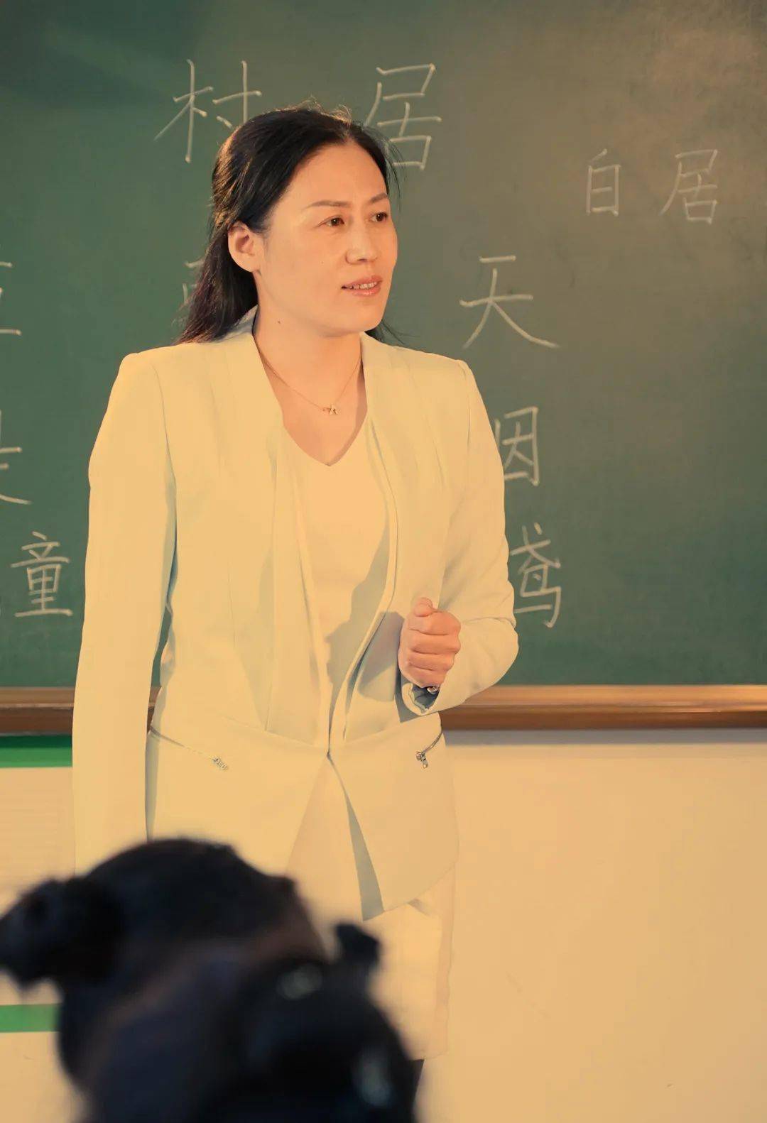 吕波肇东市第七中学今天让我们一起走进吕波,李玩幽的家庭,倾听他们代