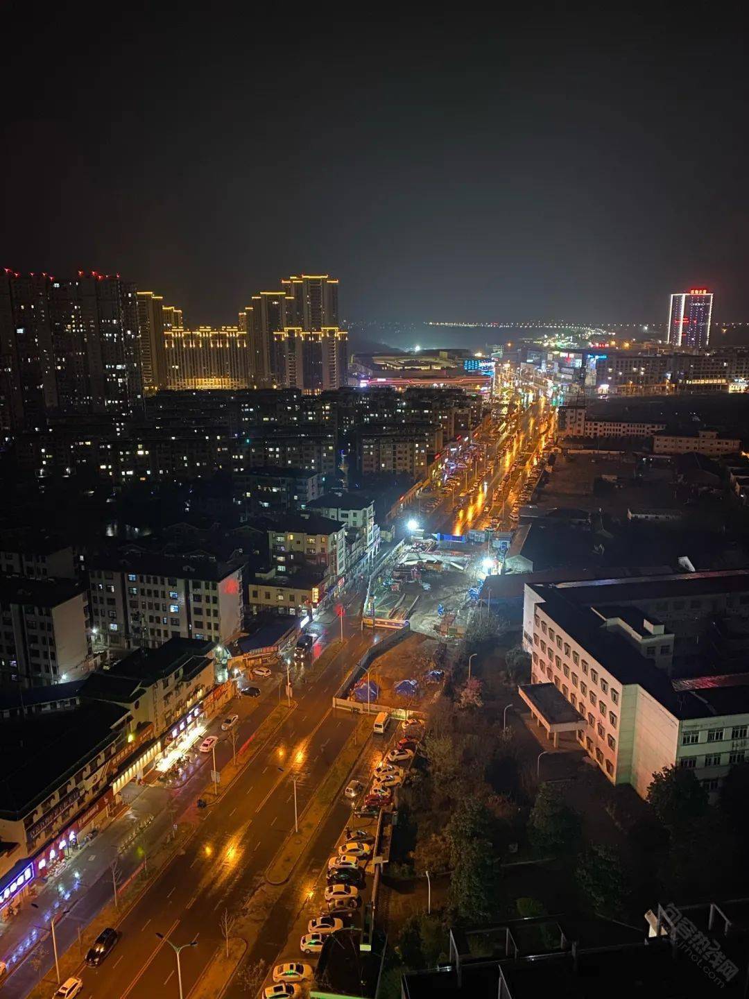 句容夜景图片