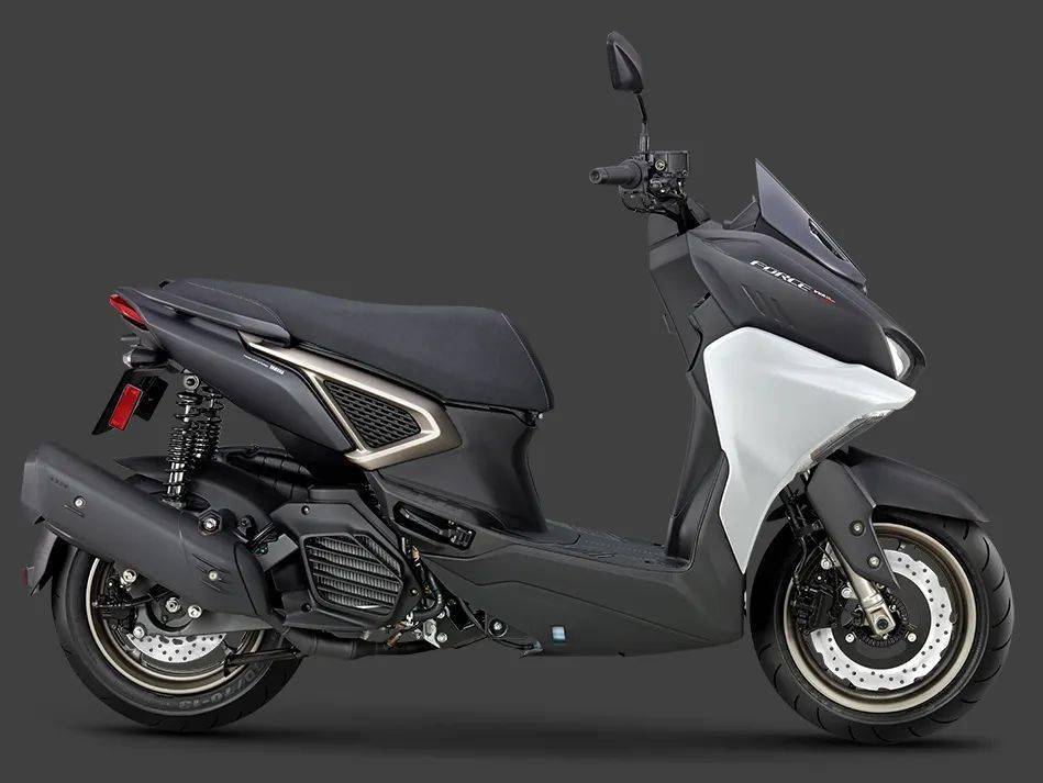 雅马哈发布全新force15520版本配备abstcs外观大变样