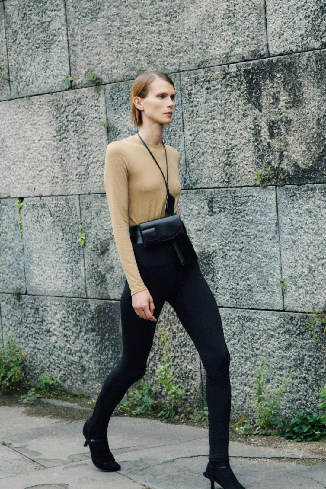 -End- 【秀场】The Row 2022 早秋时装秀