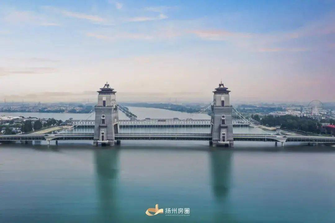 周边还有很多城市地标:廖家沟城市中央公园,李宁体育公园,马可波罗花