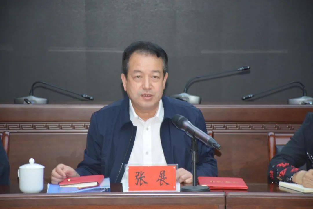 张展指出,市第十三次党代会吹响了全市上下勇当实施"三高四新"战略的