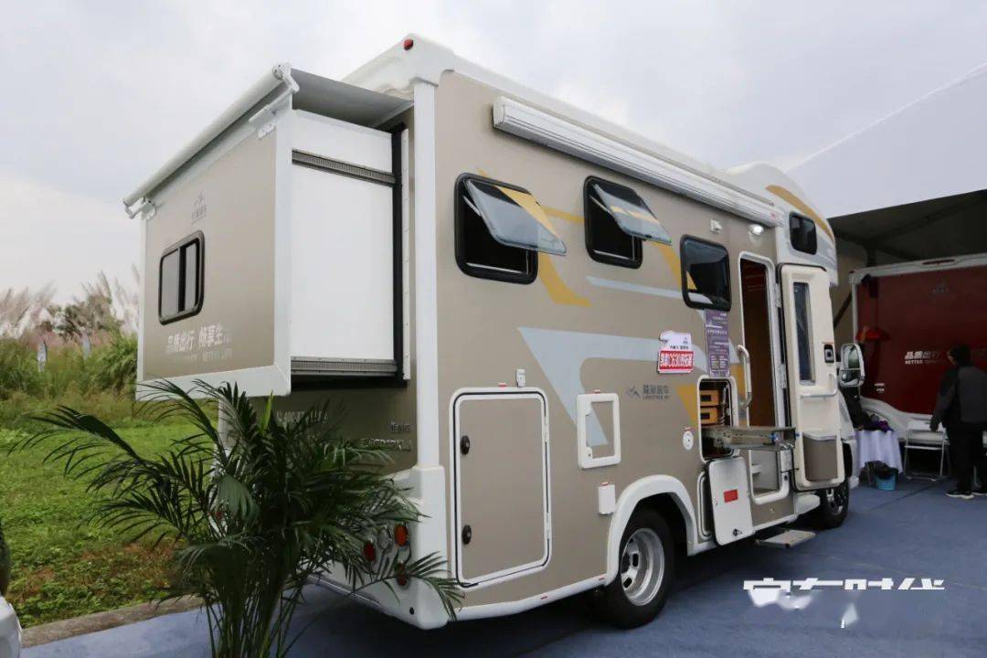 凯歌c630基于依维柯欧胜房车专用底盘打造而成,搭载有3.