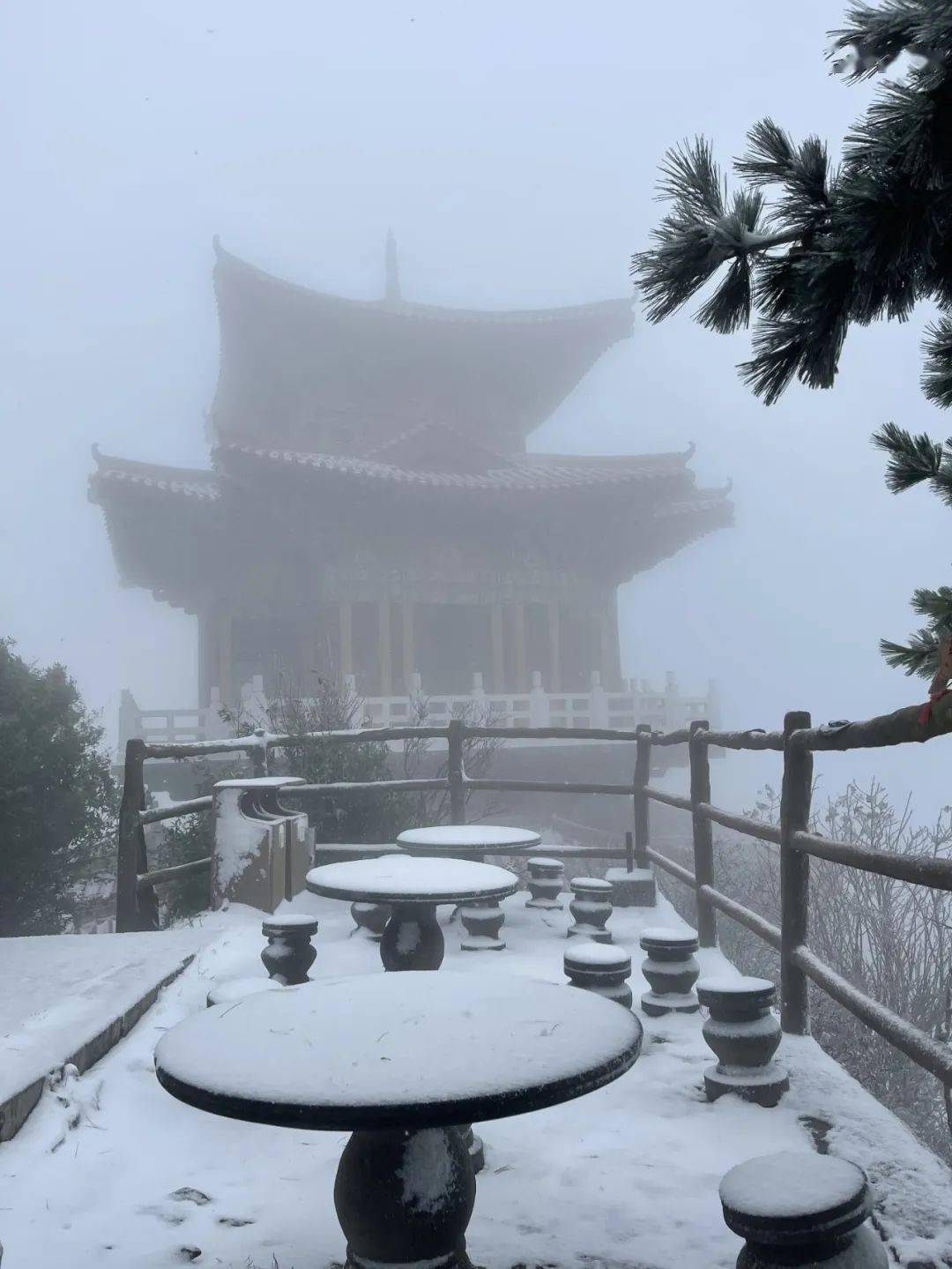 一则"洛阳白云山下雪"的消息传来!