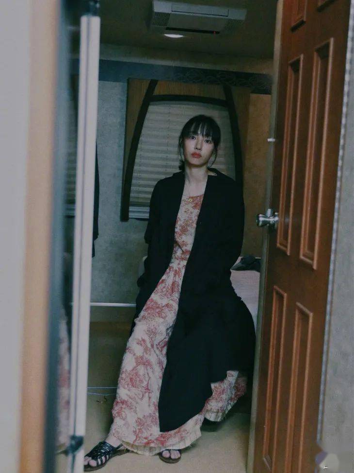 设计 听说白百何的OOTD,要盖着脸看