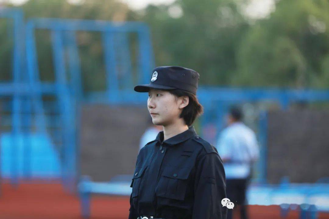 发声 展警营别样风采公众号该公众号已被封禁警界那些事为警察发声,为