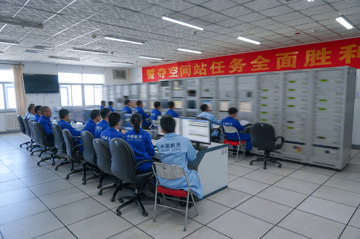 他们跑好了神舟飞天“第一棒”