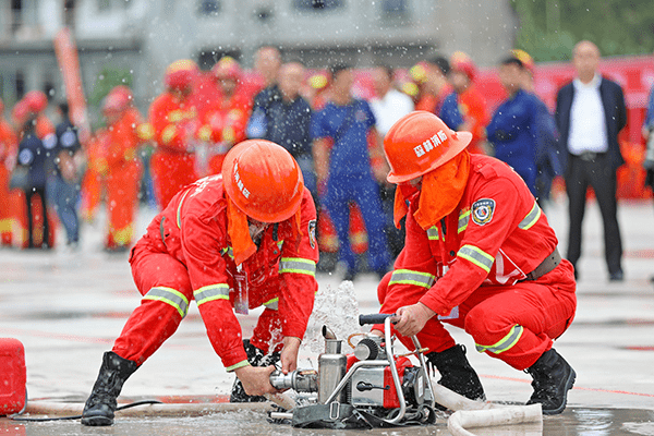 专业,队伍|积累实战经验 培养救援尖兵 重庆首届国有林场森林消防专业队伍技能竞赛在彭水举行