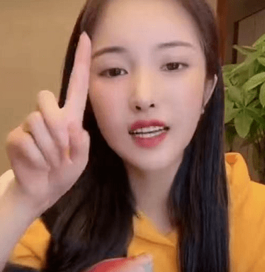 次惑小仙女吐槽前男友蹭可乐热度!