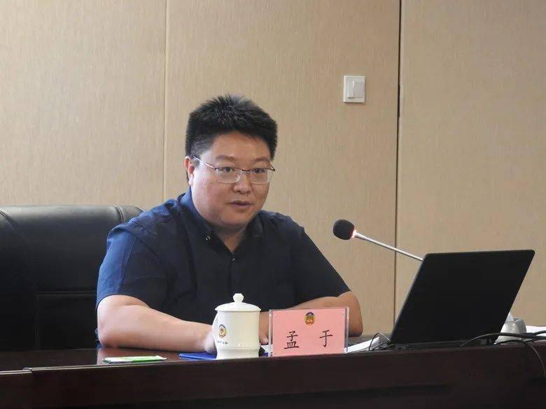 会议邀请市第六次党代会报告宣讲团成员,市委改革办常务副主任,市委政