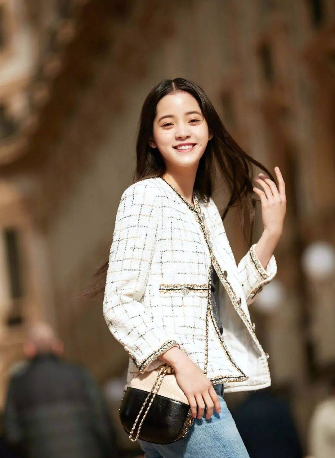 灯芯绒 早秋就穿这4款绝美外套,温柔百搭还经典!