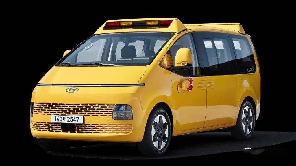 让校车也能安全又时尚 hyundai staria kinder 11/15座韩国发表拎相