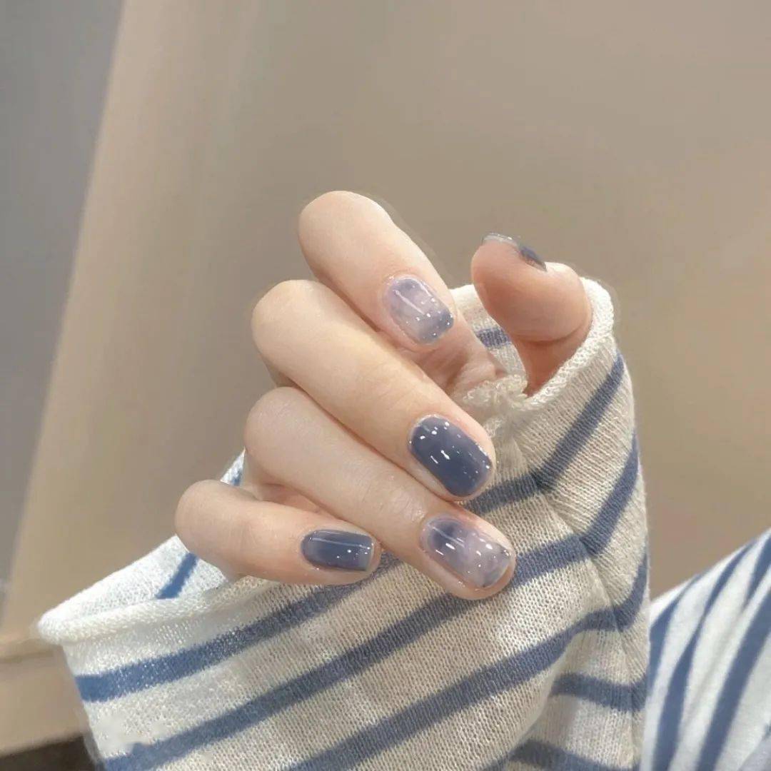 姐妹被姐妹轮流夸的美甲长这样~
