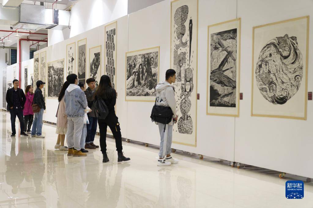 作品展|西南大学举行“纪念鲁迅先生诞辰140周年版画作品展”