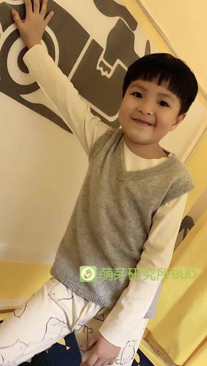 团队 这两年的羊绒太贵了,我们拼尽全力才找到这件性价超高的羊绒衫