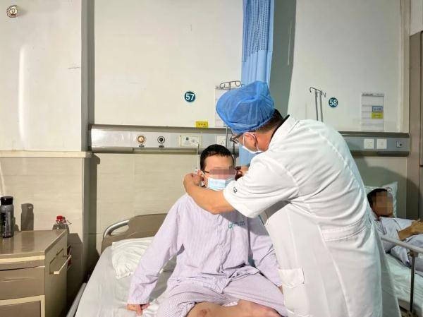 听神经|男子眼皮底下一直跳，到医院一查：结果惊出冷汗