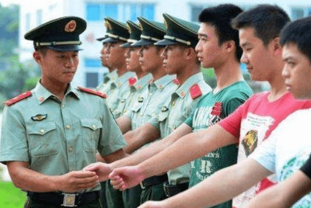 录取分数线最低的军校是哪所_录取分数线低军校_报考军校条件