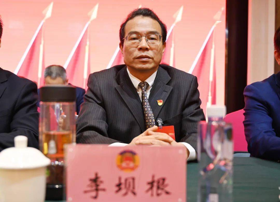 市委副书记赵勇凯△市委副书记,市政府代市长潘磊△市委书记,市人大