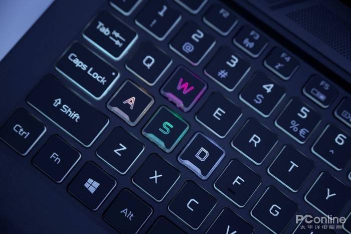 配置|战斧500首测速评：RTX 3080完胜4K MiniLED屏 玩3A太燃了！