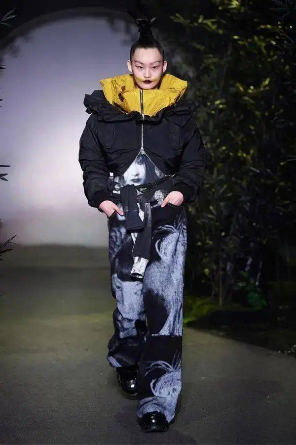 布面 2021/22/23秋冬羽绒服装设计趋势！设计指导丨2022 春夏女装流行面料