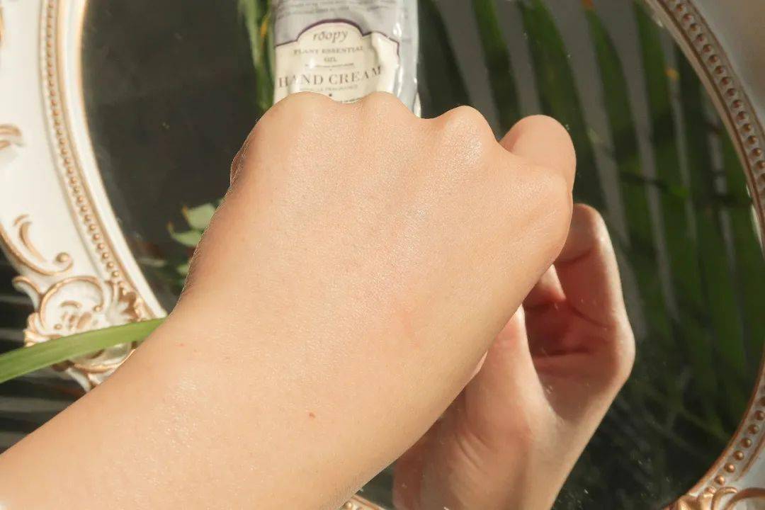皮肤这脸一出，难怪她一夜成顶流