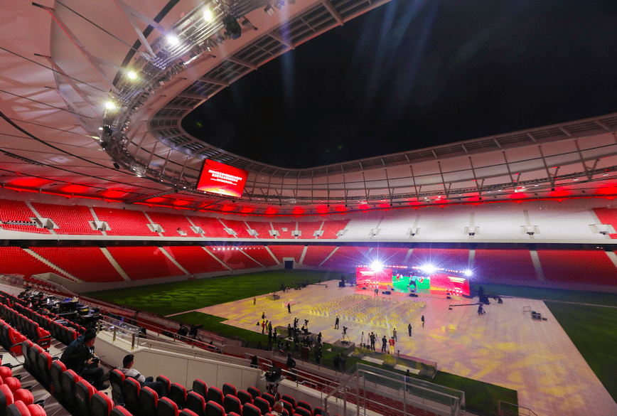2023亚洲杯第一座专业足球场揭幕!它就是浦东的"白玉碗"