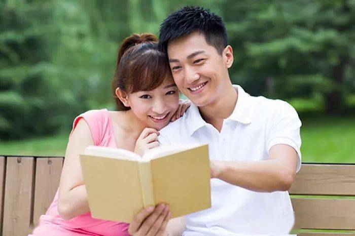图片[1]-【9小时定律男女相处】在9小时效应突破关系相爱的恋爱秘诀-八月资源库
