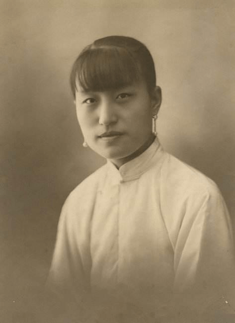 蒋介石原配毛福梅被蒋介石家暴流产死后竟成了老蒋的义妹