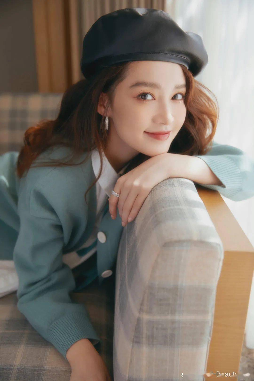 杨单欧阳娜娜火遍全网的甜欲风“千金妆”教科书来了！
