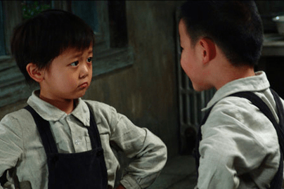 看上去很美王朔我们看见这个世界的一刹那就长大了