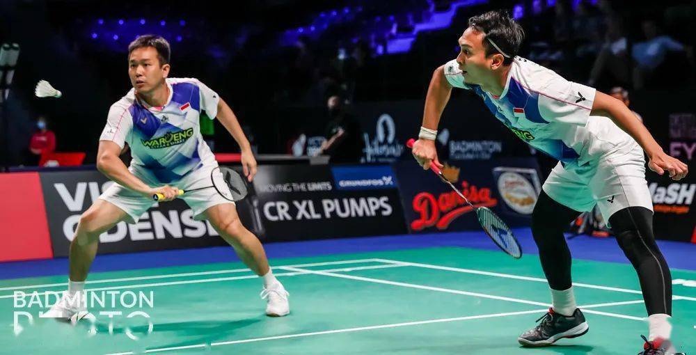 tk-f 隼(黑金版)/ars-100x战靴:vg1/p9310 摩云战袍:victor签约球员