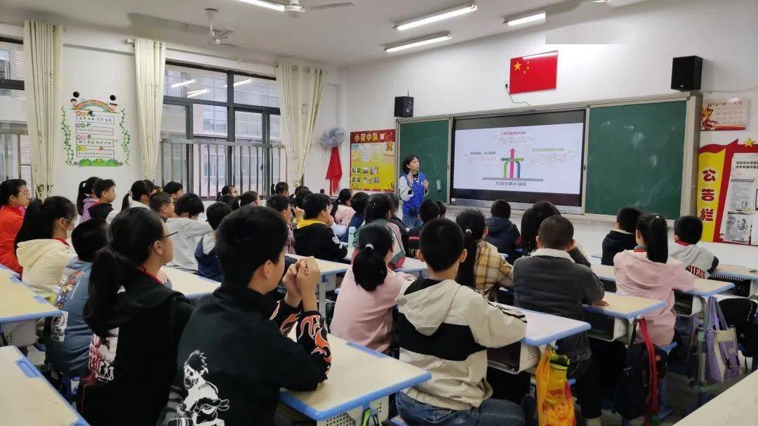 闽侯县委员会联合组织闽侯小伙伴青少年社工中心走进甘蔗中心小学