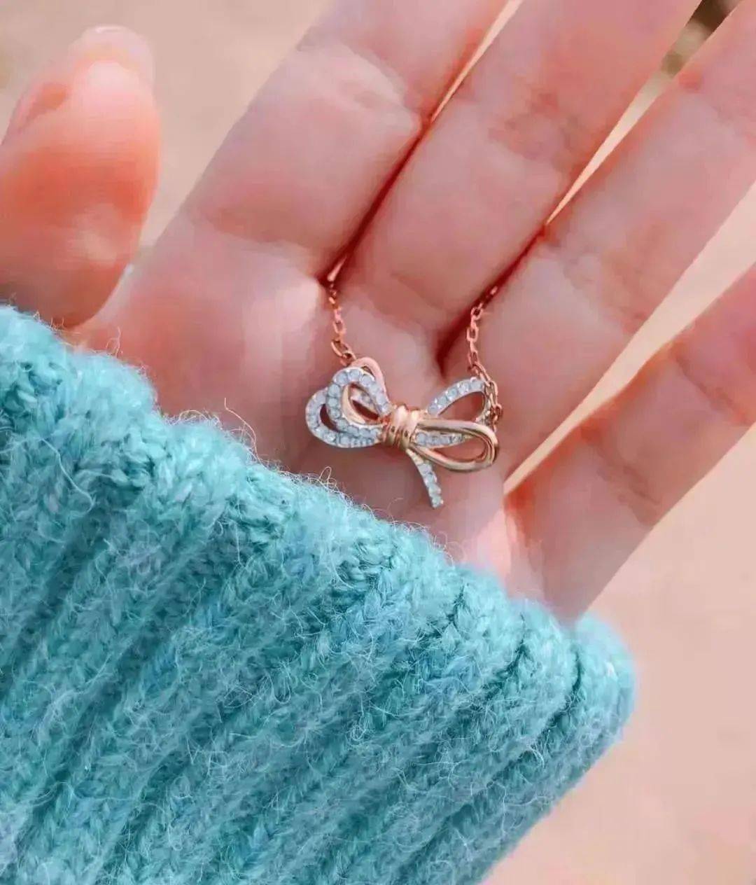 项链怎么变闪 d257499f5630402da4b37cc8cbeec3bf.jpeg