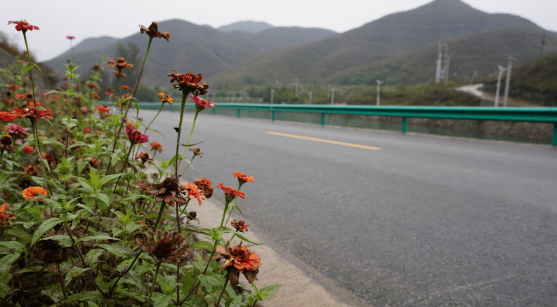 易县这条公路又上榜