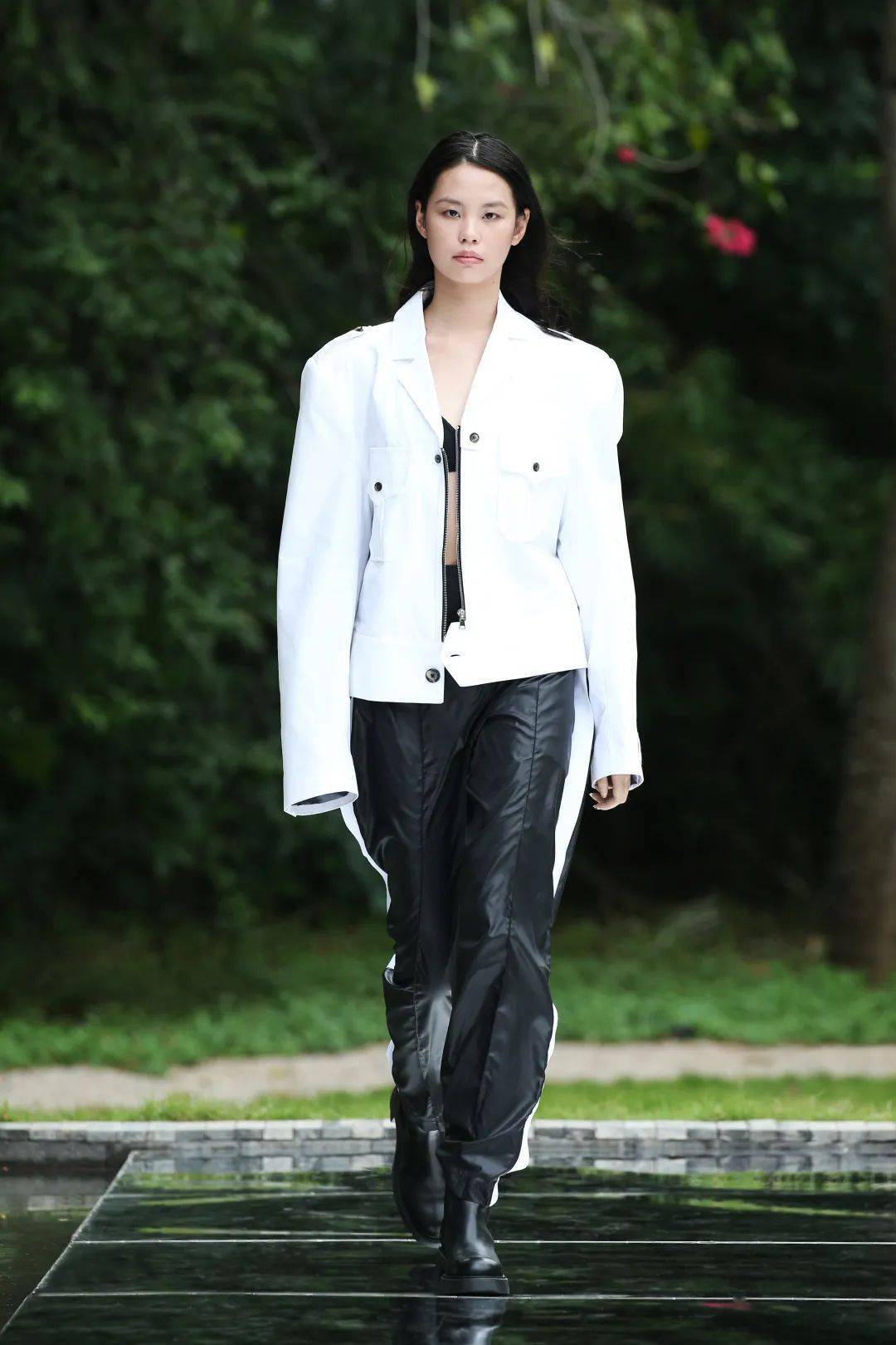服装 S/S2022深圳时装周|DAY4:别样角度,诠释「型」之烂漫