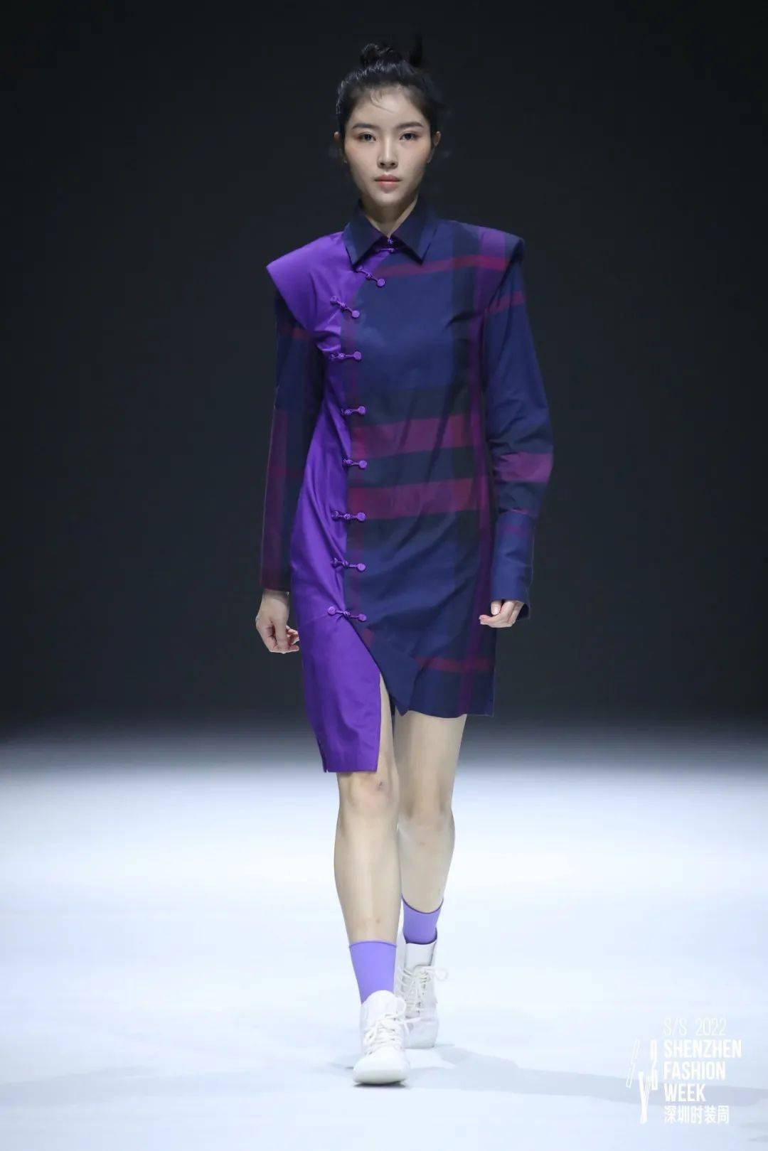 服装 S/S2022深圳时装周｜DAY4：别样角度，诠释「型」之烂漫