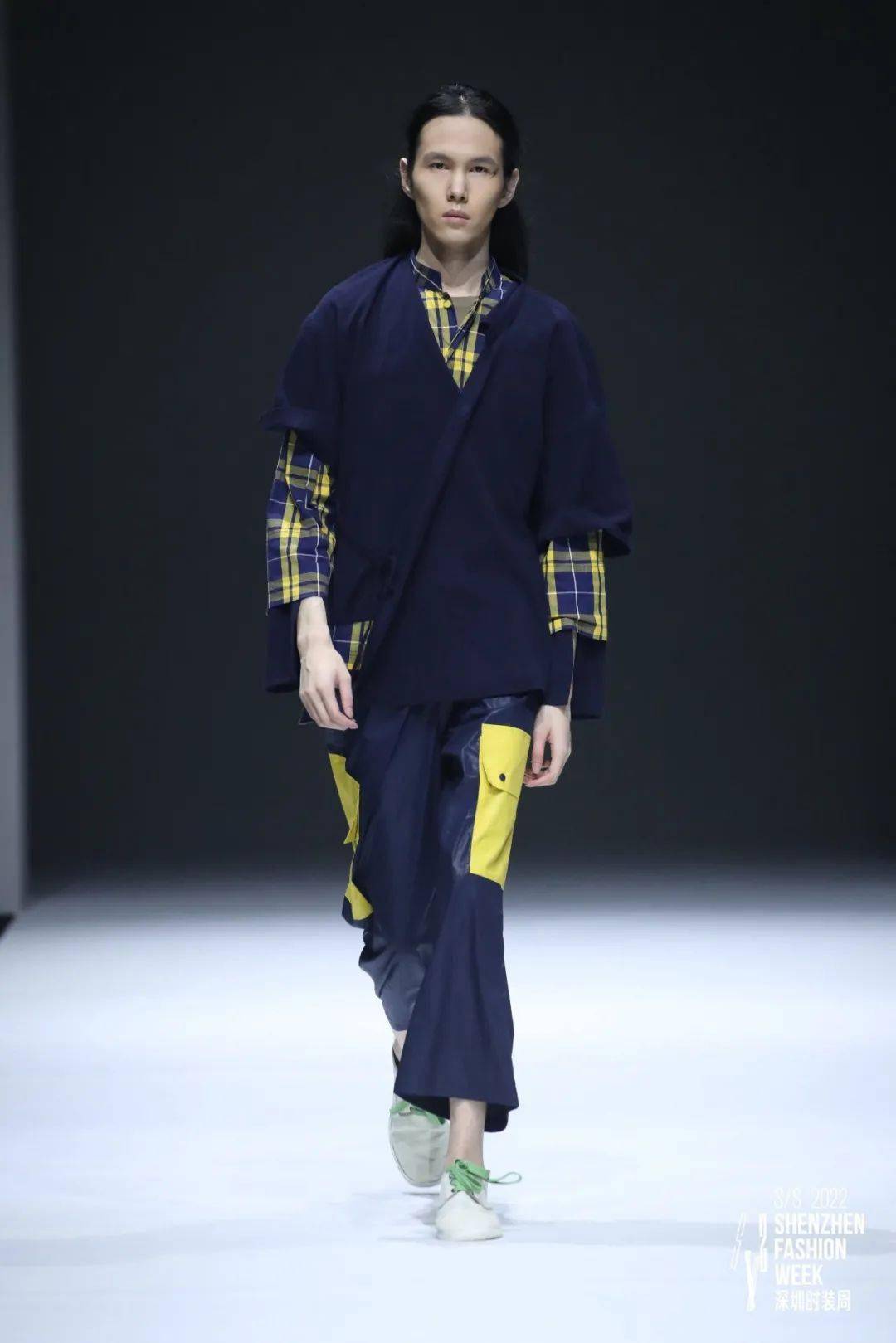 服装 S/S2022深圳时装周｜DAY4：别样角度，诠释「型」之烂漫