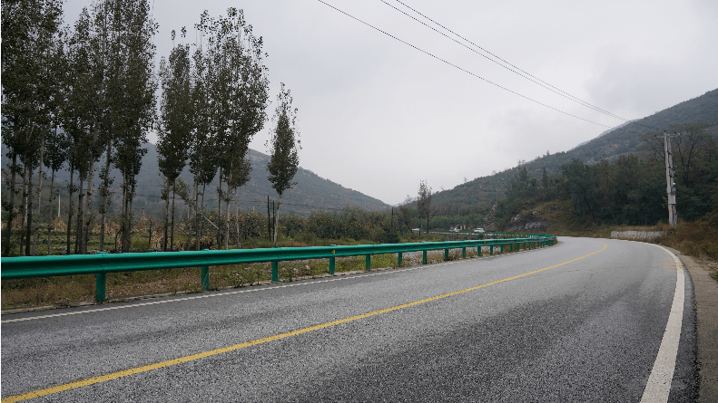 易县这条公路又上榜