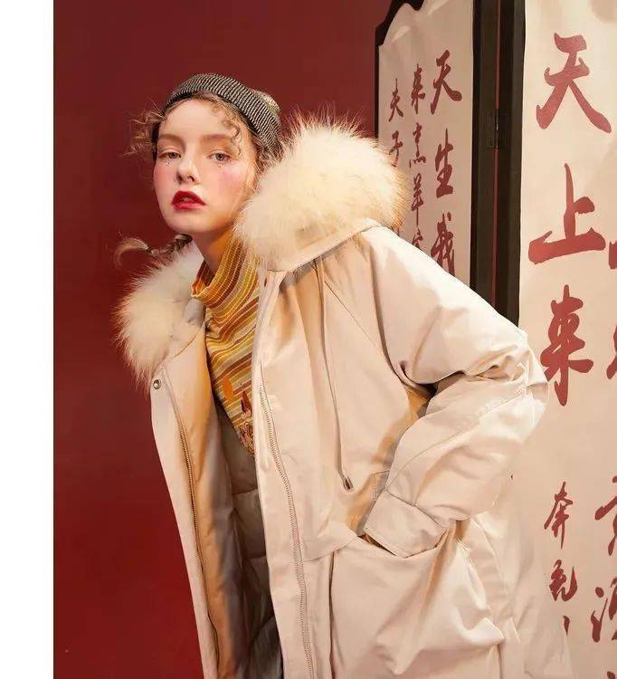 颜色不会穿搭，你只需要一点——黄色