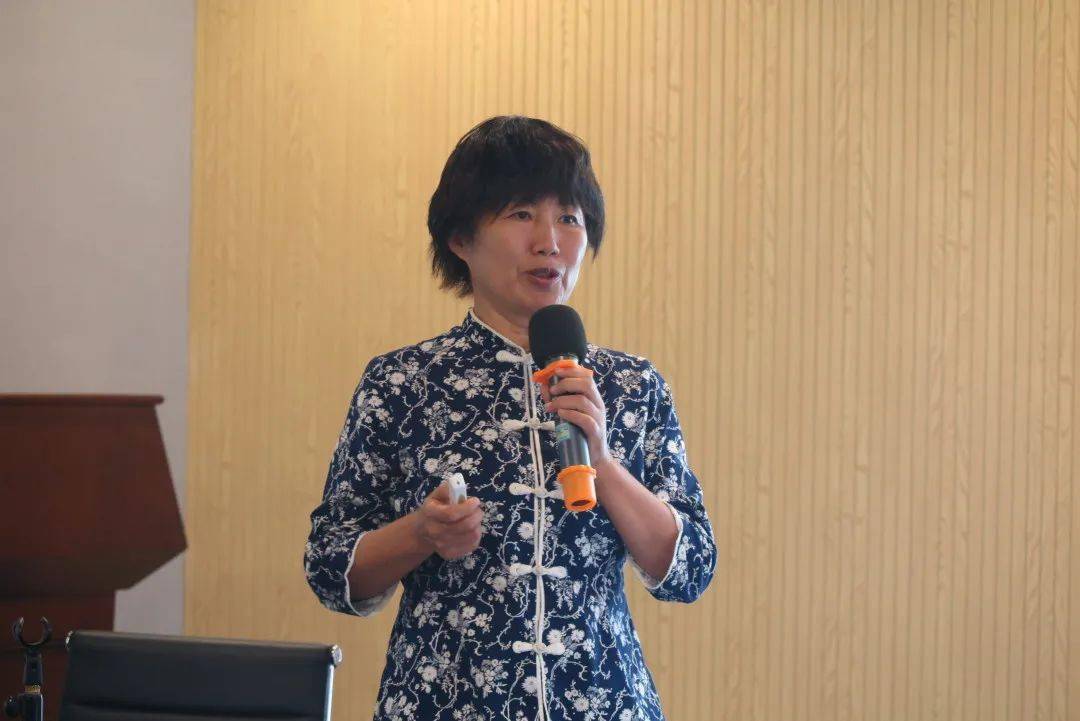 市民政局基层政权和区划处二级调研员陈文红《深圳市"民生微实事"工作