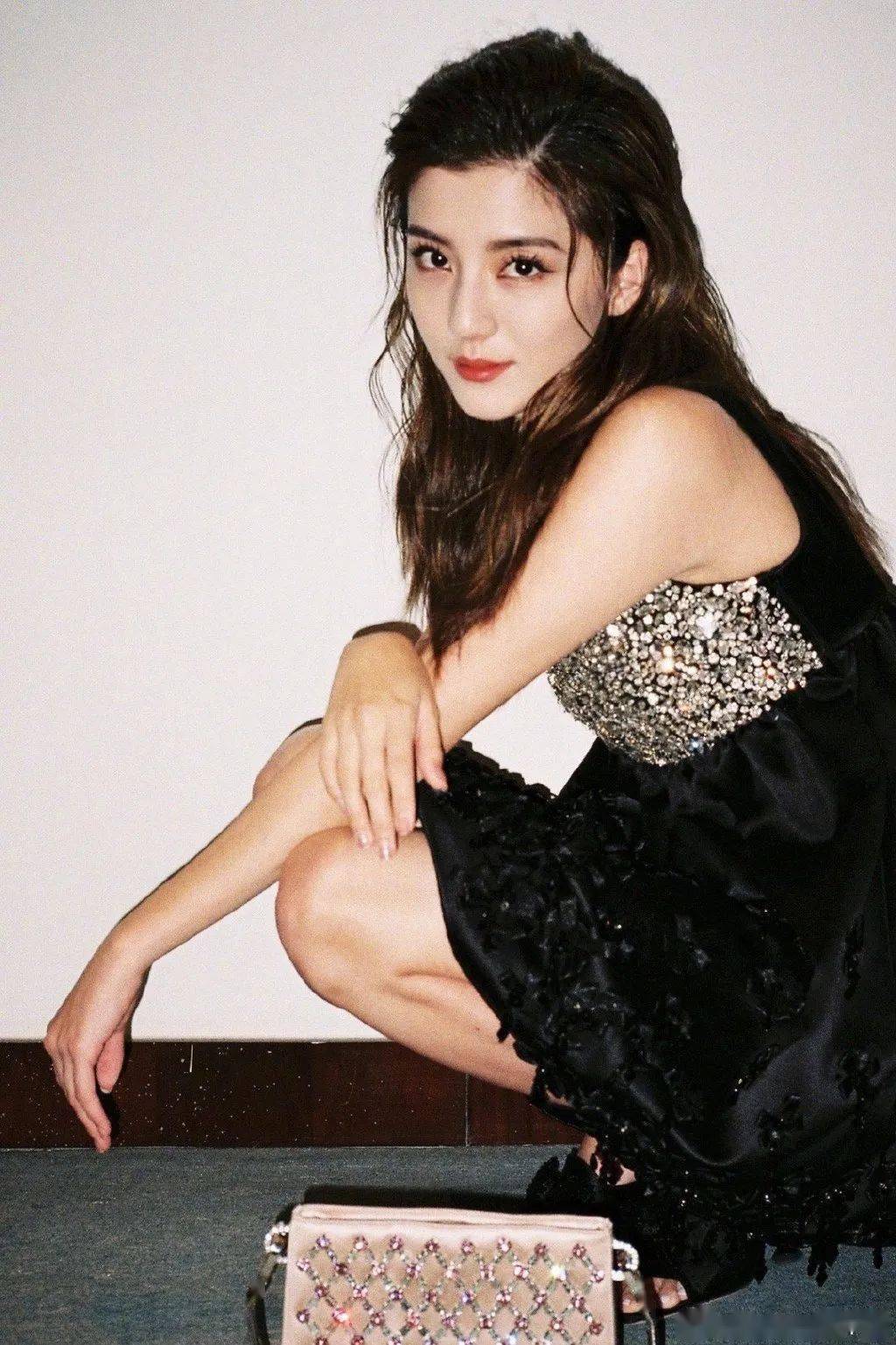 香港新一代港风美女，我颁给吴千语